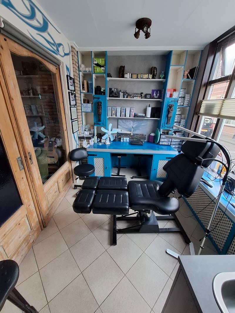 Angelpiercings + Eeltink Tattoo