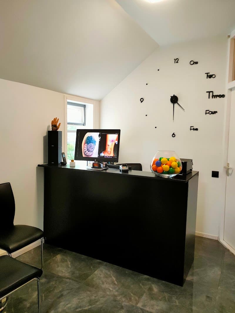 Kim's Tattoo Paradise