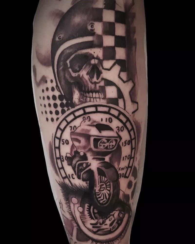 Jess Dermanostra Tattoo Shop