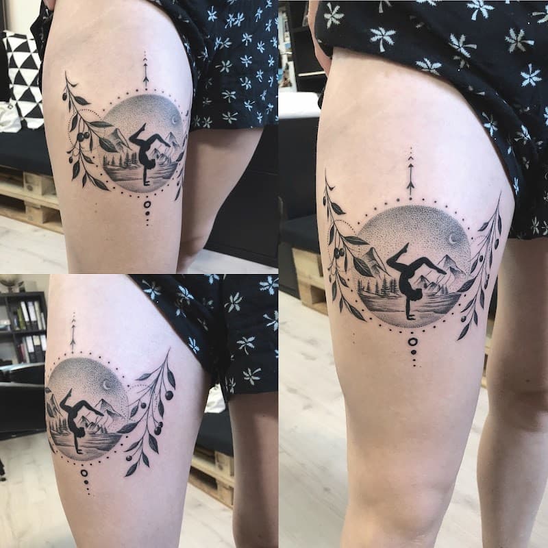 Dotwork tattoo van handstand silhouet in berglandschap met olijftakken.