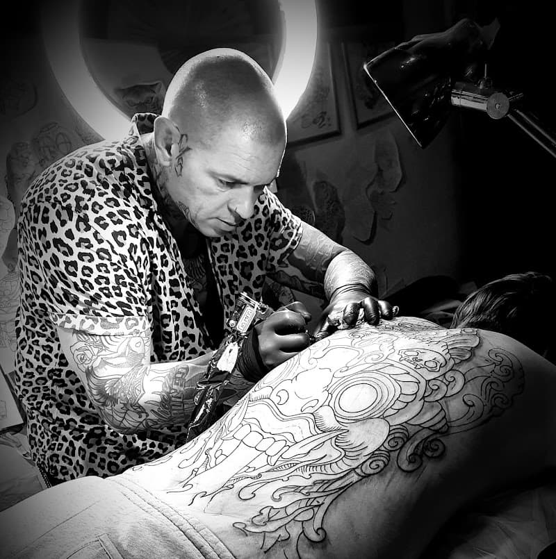 ElGatoNegro Tattoo Studio