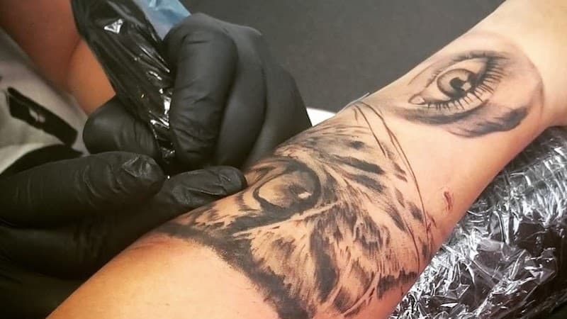 King's & Queens Tattoo Studio