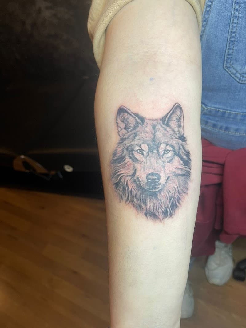 BLACK WHITE TATTOO - Krefeld