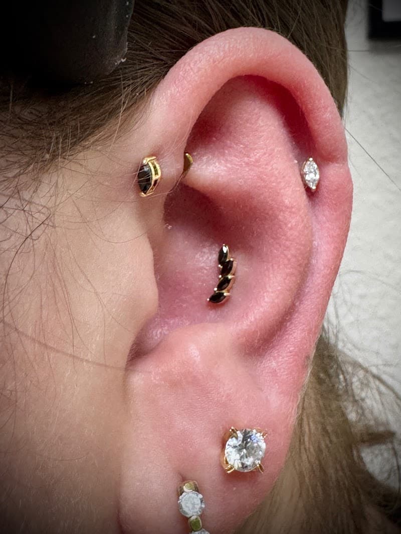 Hurt Industries – Custom Piercing & Tattoo Termin-Studio in Bochum | Termine einfach online buchen