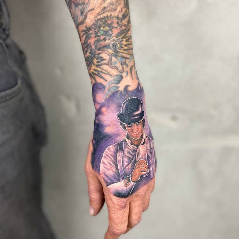 Realistisch portret van Alex uit A Clockwork Orange op de hand.